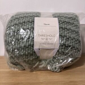 Threshold Studio McGee Throw Blanket Green Woven Tassel Throw 50 x 60‎ Fringed